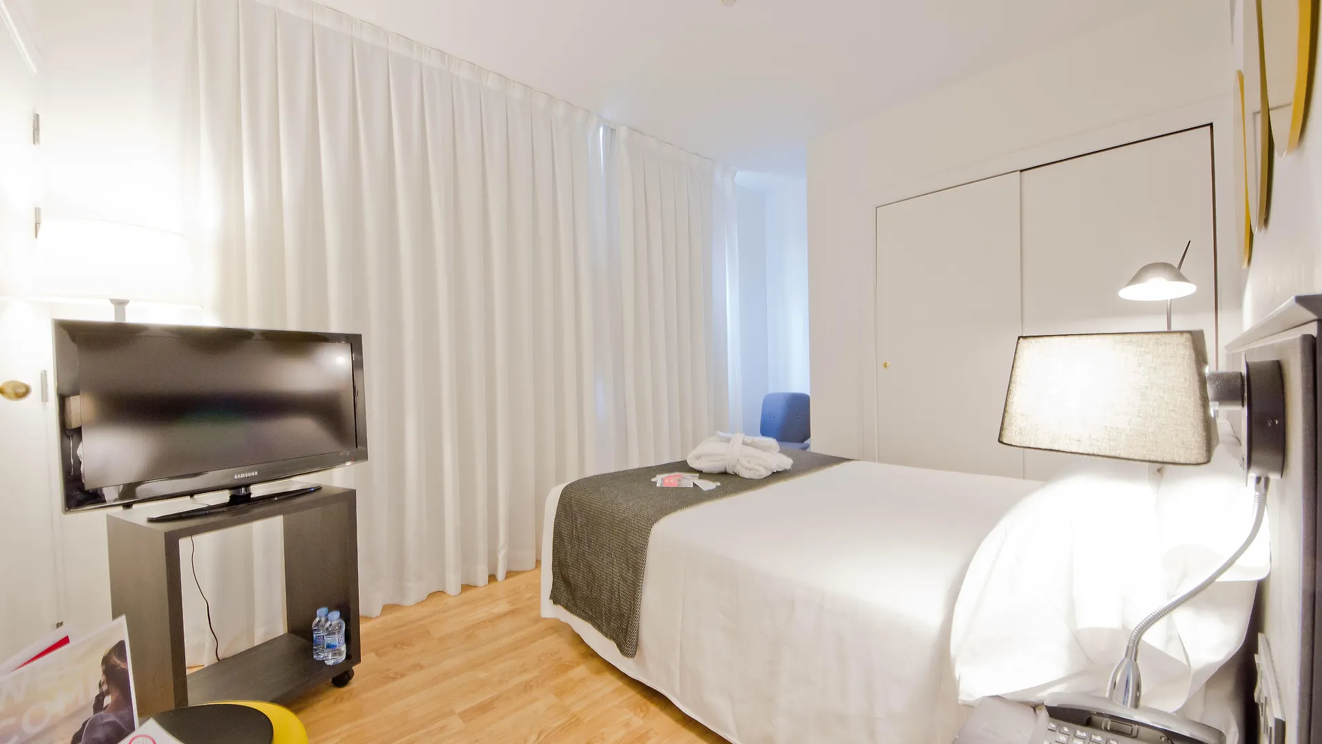 Aparthotel Atenea Valles Granollers 4*,  Spain
