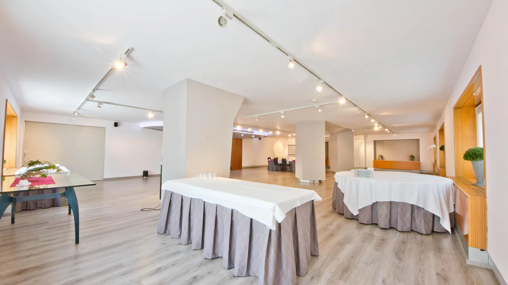 Aparthotel Atenea Valles Granollers
