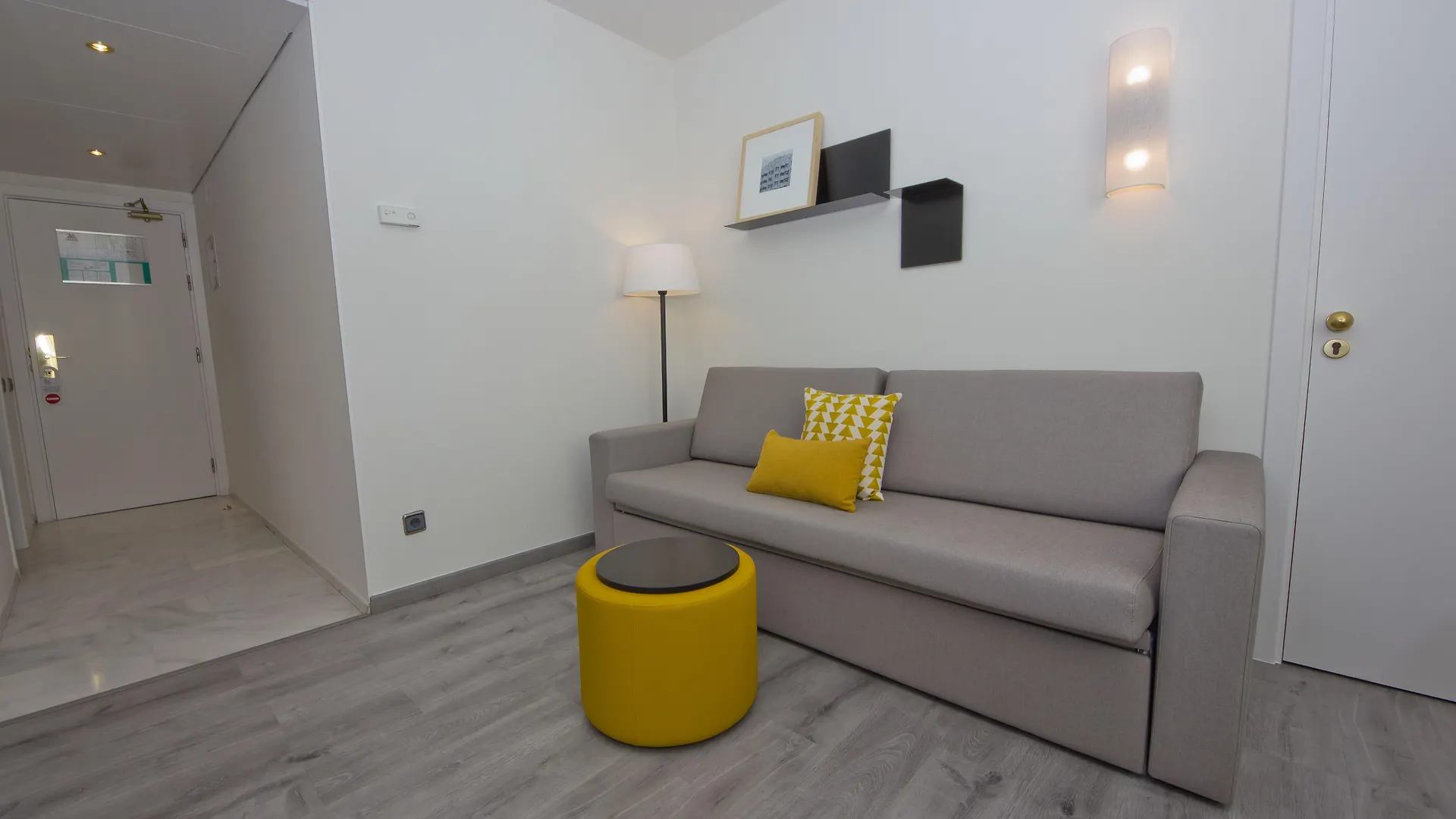 Aparthotel Atenea Valles Granollers Hotel