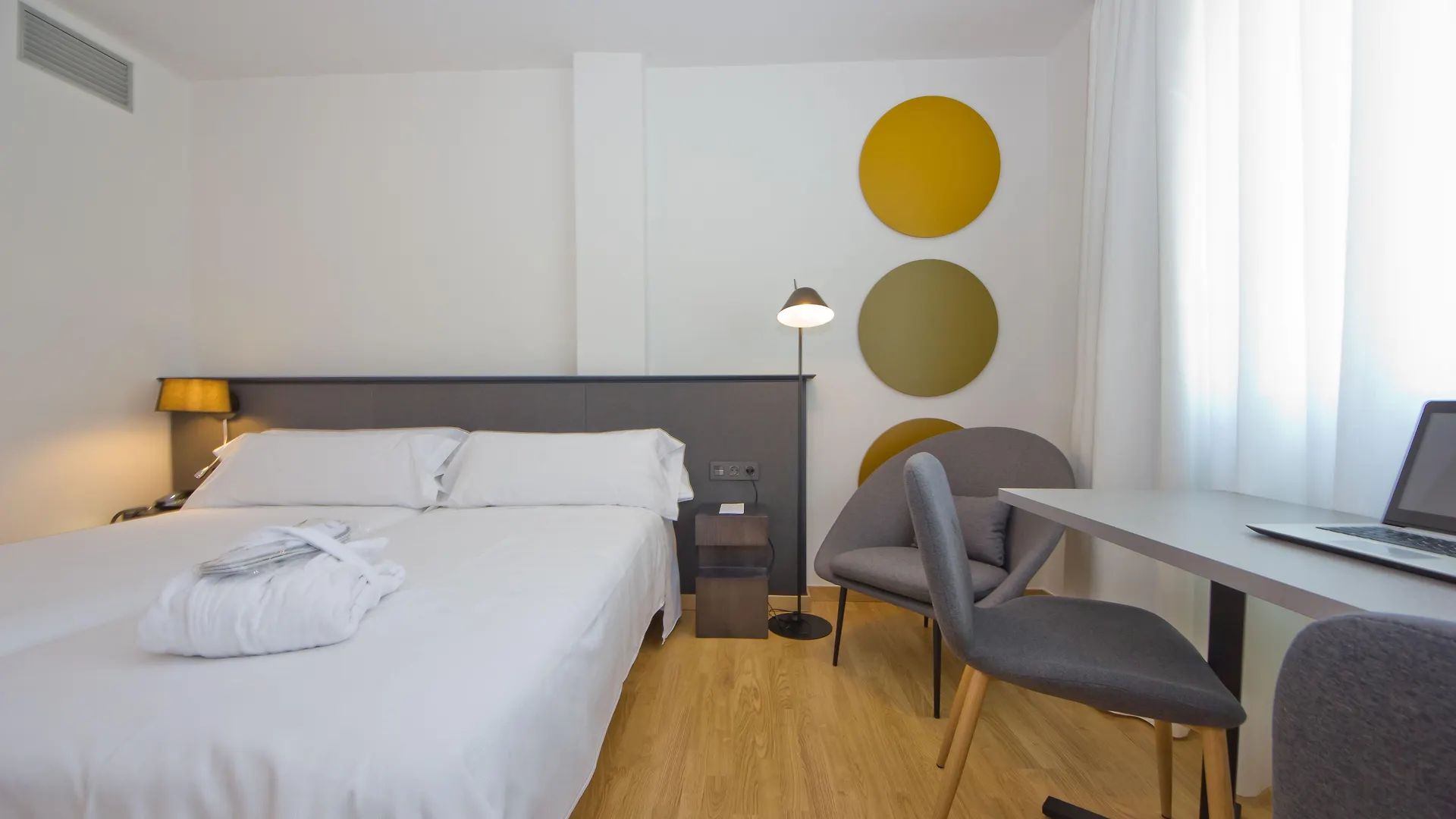 Aparthotel Atenea Valles Granollers 4*,  Spain