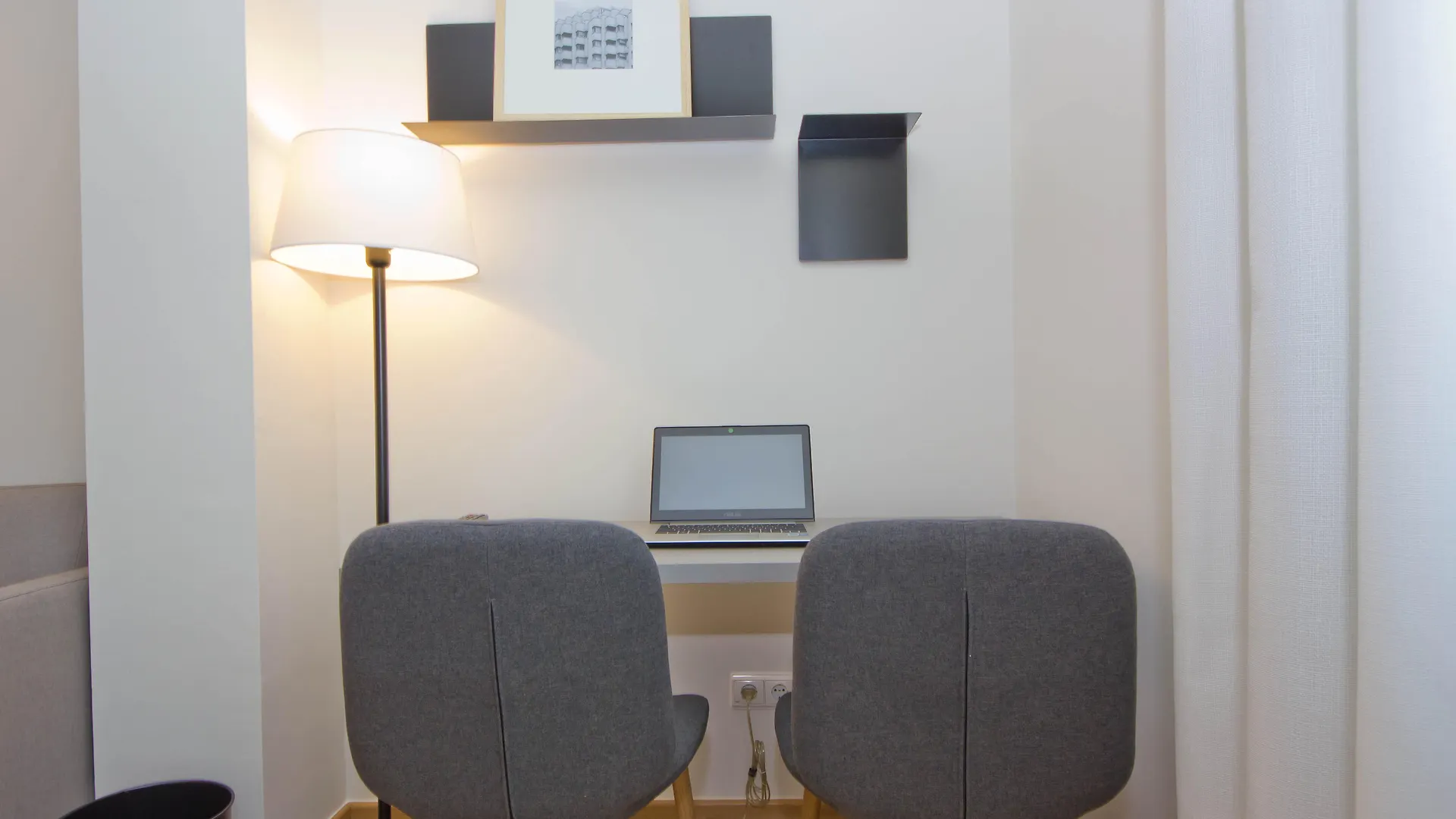 Aparthotel Atenea Valles Granollers