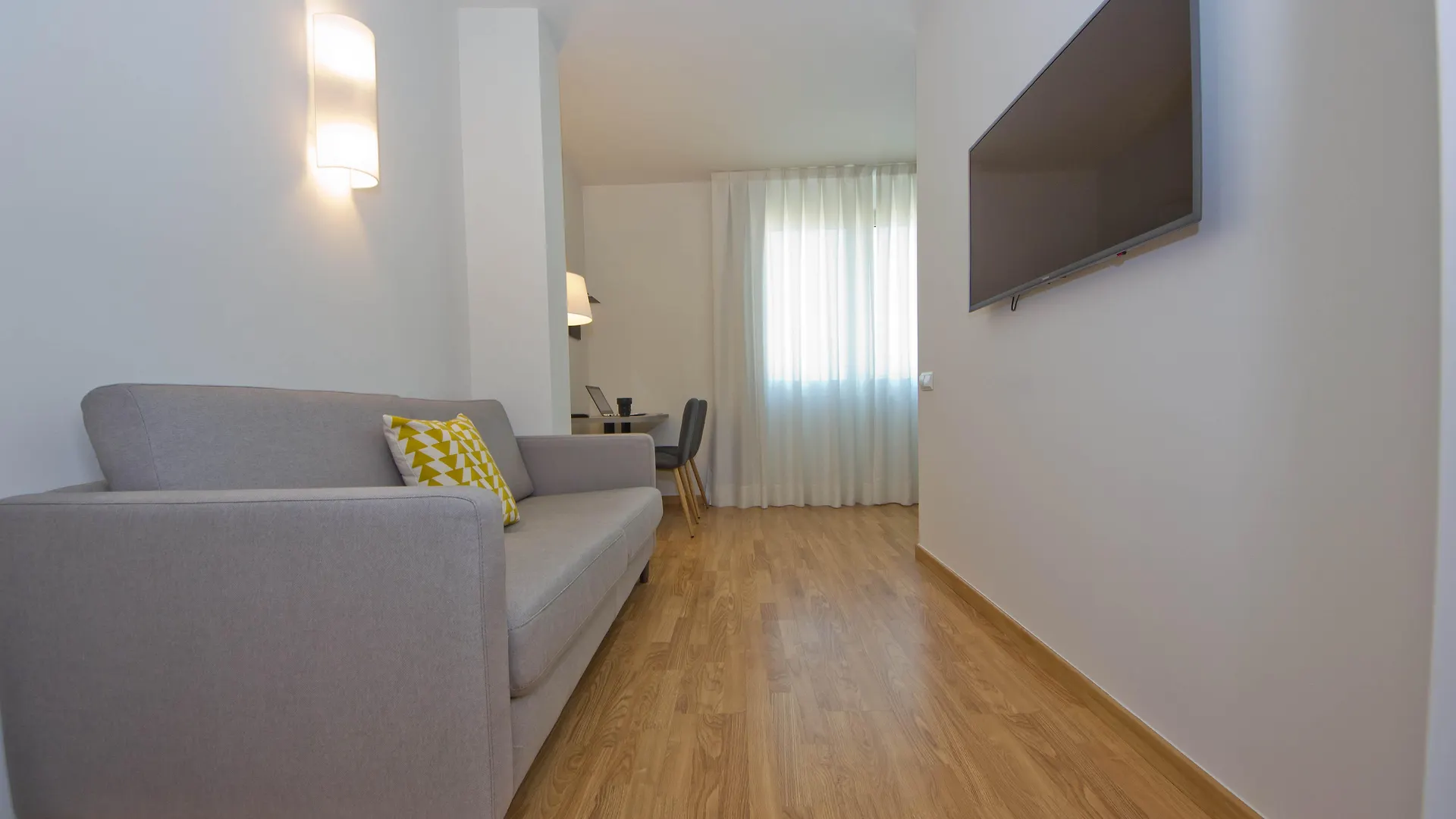 Hotel Aparthotel Atenea Valles Granollers
