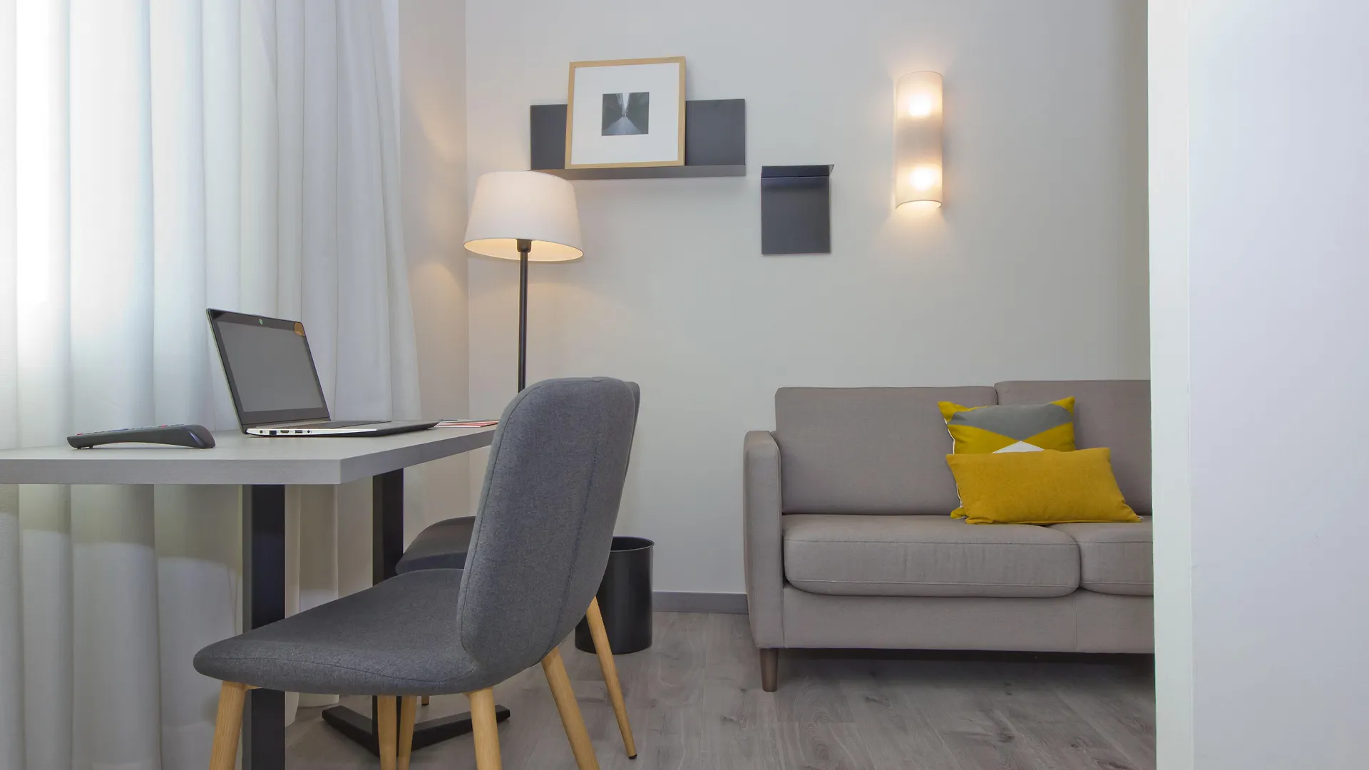 Hotel Aparthotel Atenea Valles Granollers