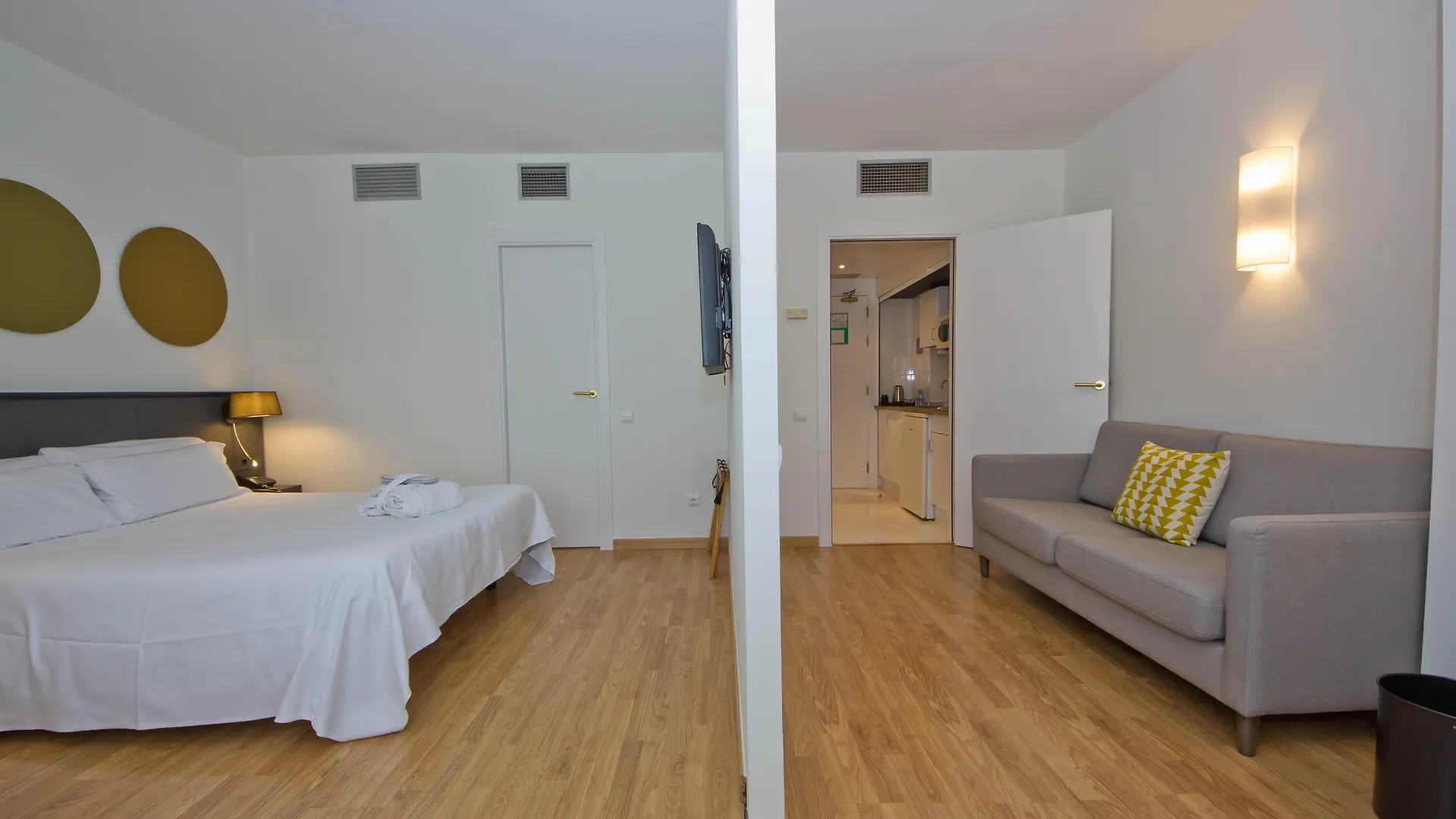 Aparthotel Atenea Valles Granollers