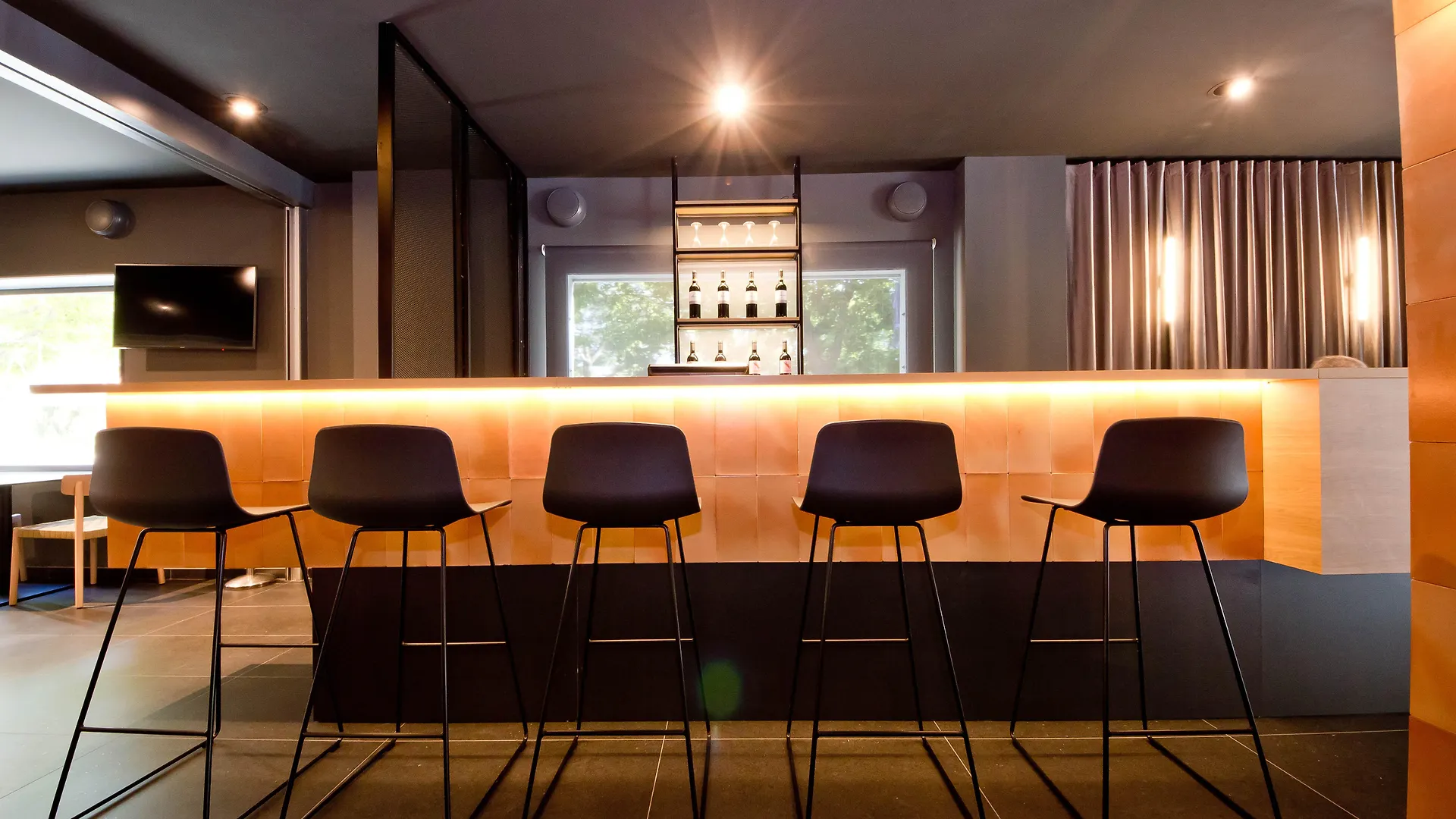 Aparthotel Atenea Valles Granollers