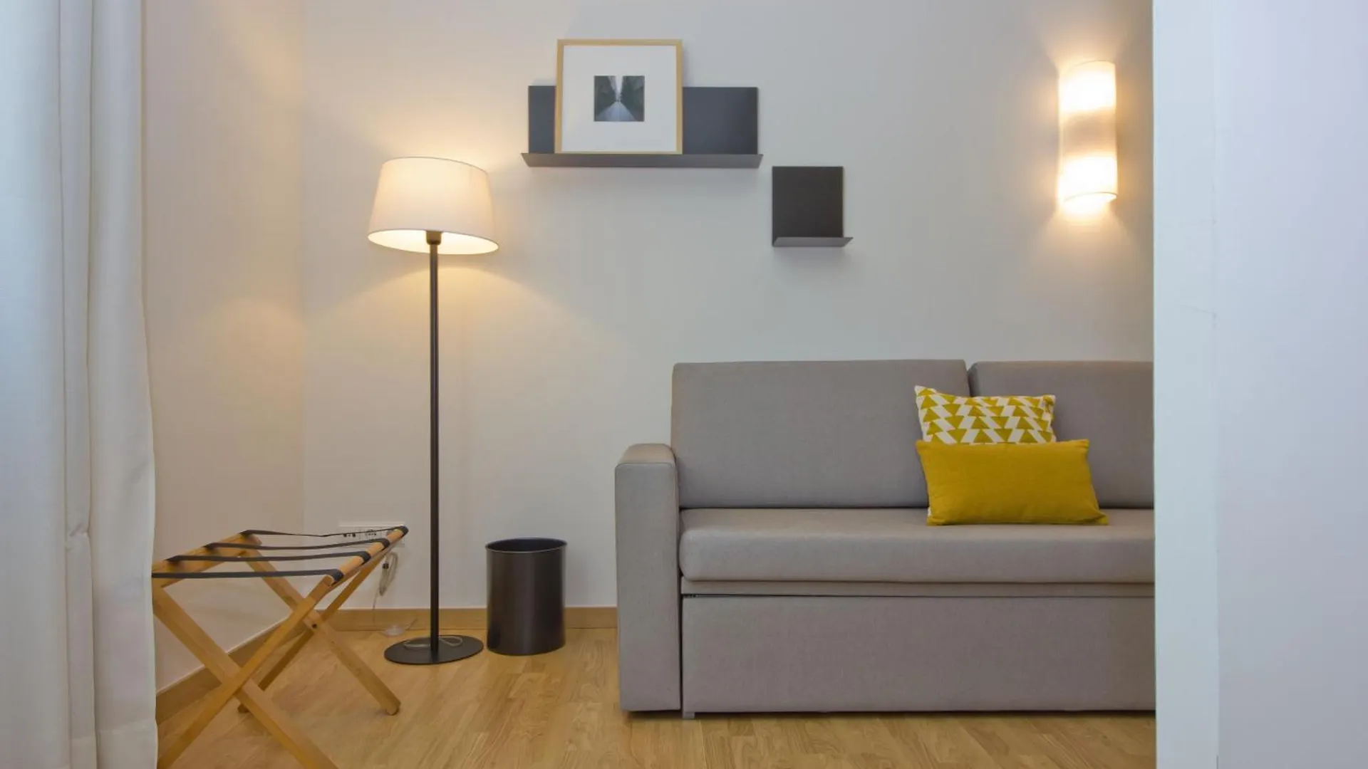 Aparthotel Atenea Valles Granollers 4*,  Spain